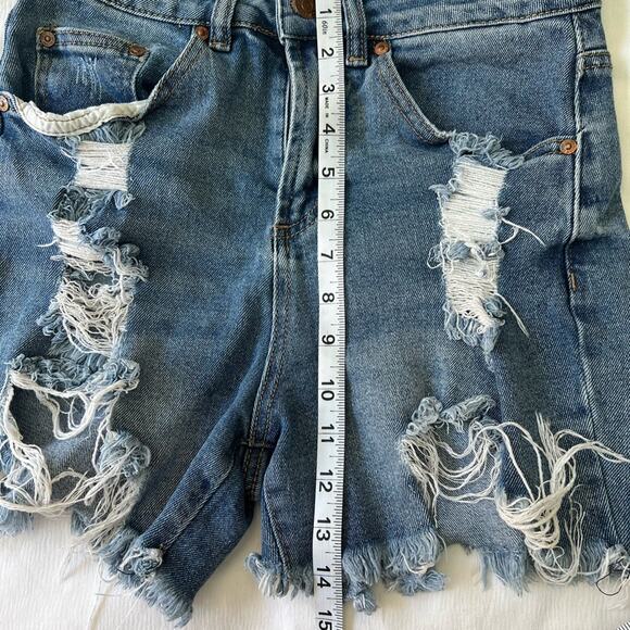 Zumiez Almost Famous High Waisted Distress Jean Shorts Size: XS Extra Small - Picture 8 of 8